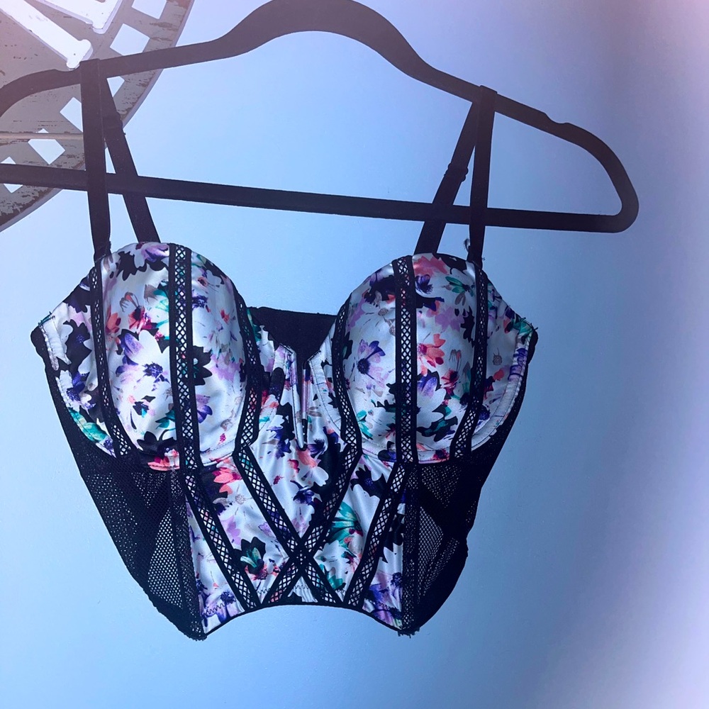Victoria’s Secret long line floral bra size 34D